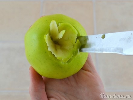 Продолжая углубляться внутрь