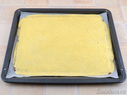 Яблоки равномерно залить