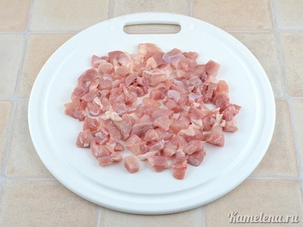 С окорочка срезать мясо и