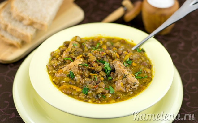Чечевица с курицей