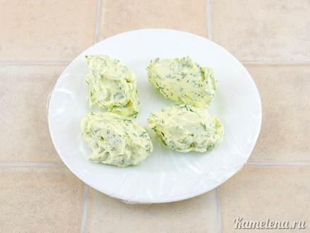 Перемешать, и с помощью двух