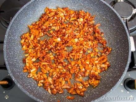 После мяса на той же сковороде
