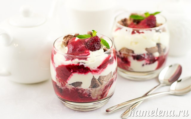 «Eton mess»