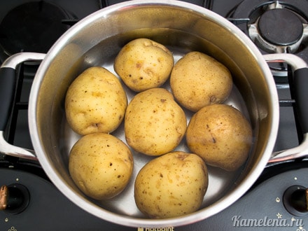 Картофель (желательно взять