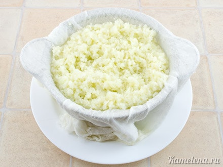 Опустить капусту в подсоленный