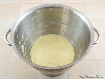Получается нежная, пышная,