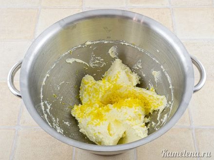 Добавить лимонный сок, цедру