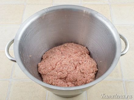 Тщательно в емкости смешать