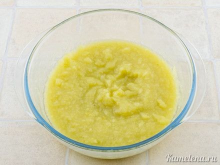 Готовим яблочный слой.
Яблоки