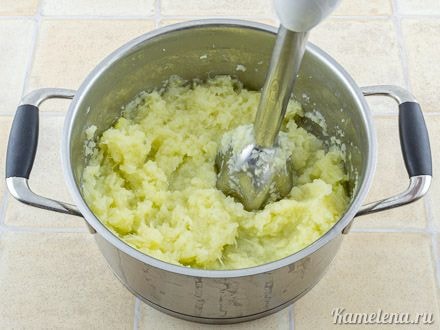 Измельчить капусту блендером.