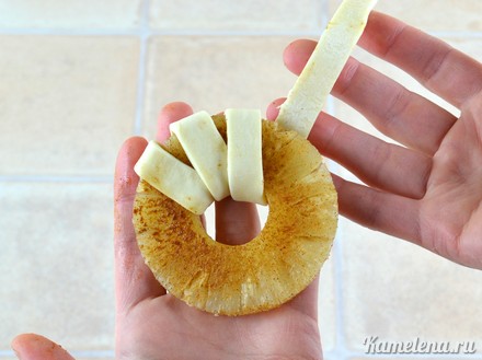 Как приготовить Слойки кольца ананаса в слоеном тесте просто рецепт пошаговый